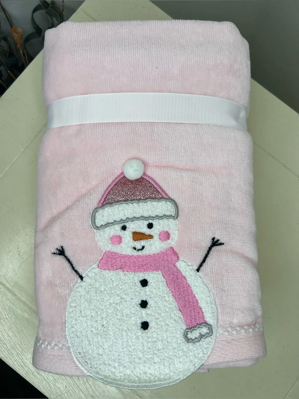 Brand New-Kassa Decor Snowman Hand Towels - Set of 2